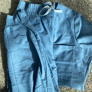 Beautiful light blue figs scrub set